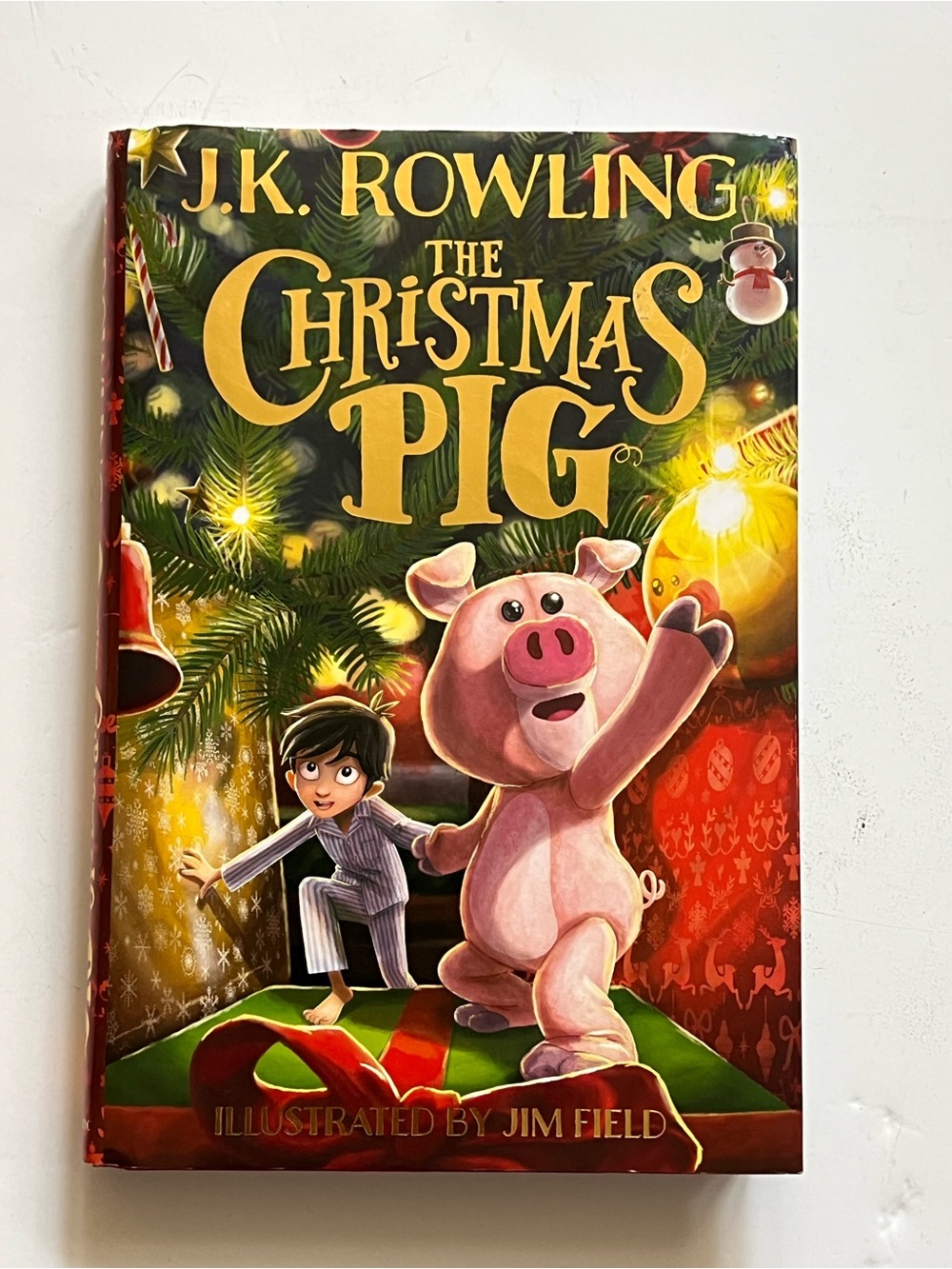 J.K. Rowling The Christmas Pig - Illustrated Hardcover (Green, Red, Pink)
